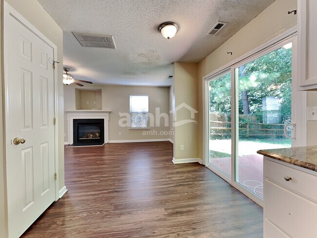 Building Photo - 15253 Leslie Brook Road