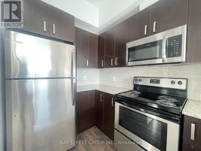 Building Photo - 11611 Yonge St