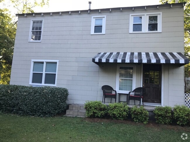 Building Photo - 1725 King Woods Dr, APT A