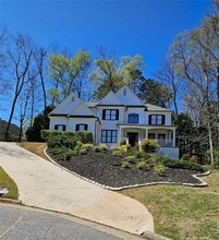 Building Photo - 997 Summer Forest Dr