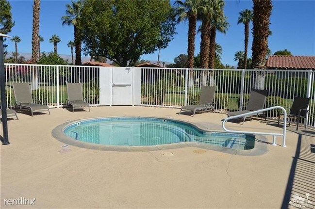 Foto del edificio - 48983 Hope Ln