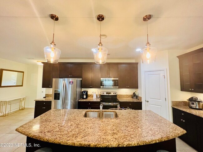 Foto del edificio - 3276 Chestnut Ridge Way