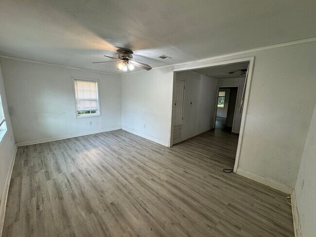 Foto del edificio - Beautiful 4 Bedroom Home in North Shreveport