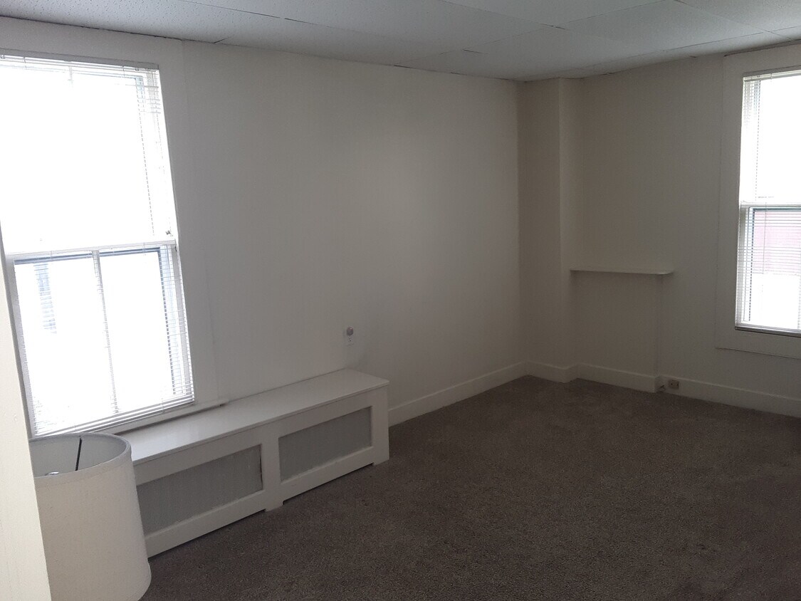 23 W Main St, Pawling, NY 12564 Apartments in Pawling, NY