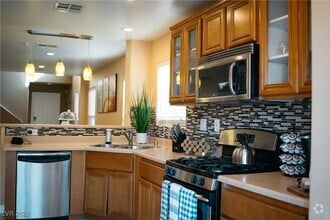 Building Photo - 4913 Lazy Day Ct