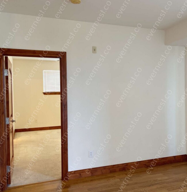 Building Photo - 9019 E Panorama Cir