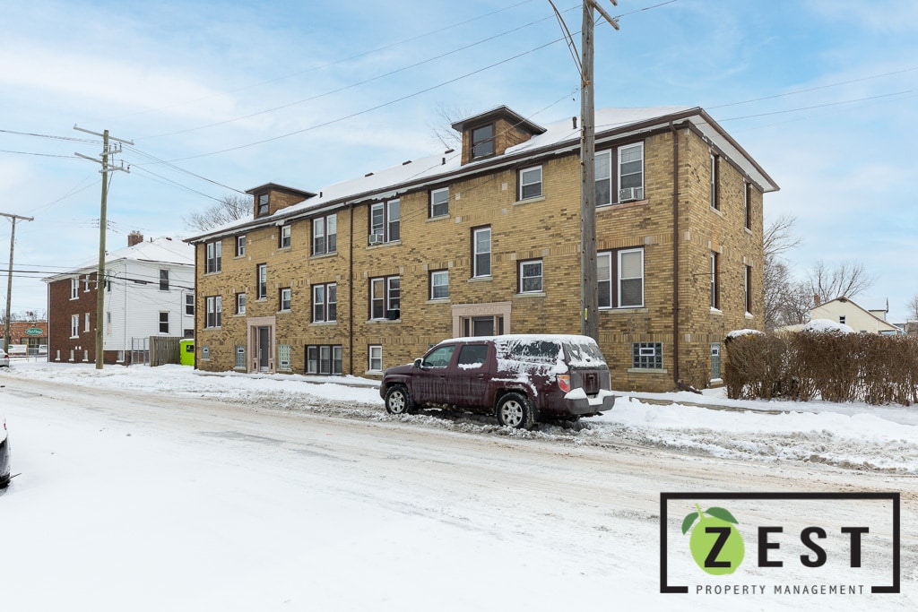 Primary Photo - 14800 E Vernor Hwy