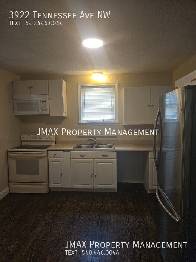 Foto del edificio - 3922 Tennessee Ave NW
