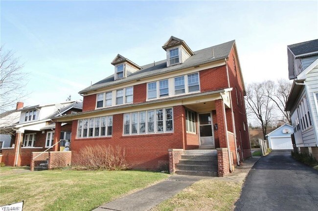 Building Photo - 2024 Dresden Rd