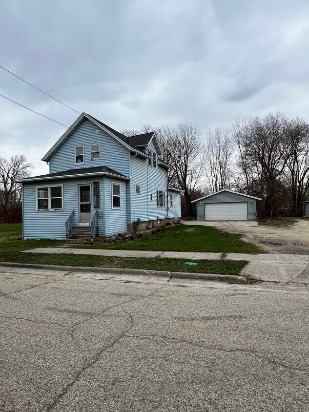 505 Temperance St, Fond Du Lac, WI 54937 House Rental in Fond Du Lac, WI