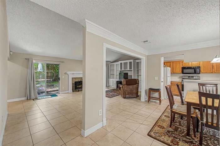 Photo - 3022 Old Fort Rd (Sugar Land, TX)