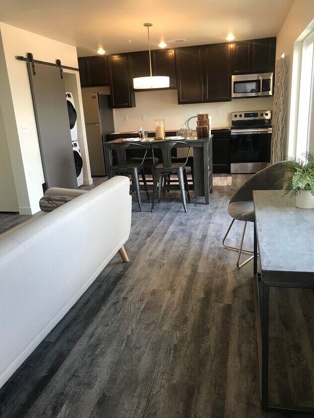 Foto principal - 129 31st Ave