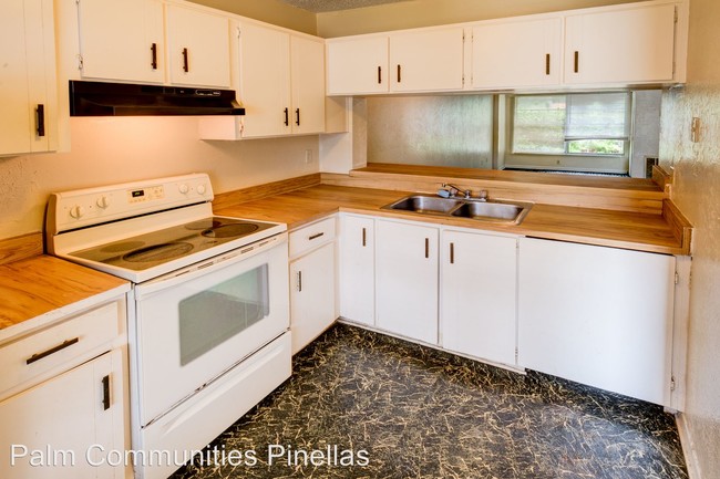 Building Photo - 1101 TUSKAWILLA Dr