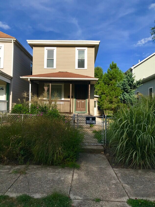 Primary Photo - 2644 Findley Ave