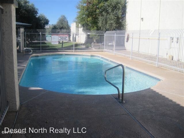 Foto del edificio - 10815 N 15th Ln