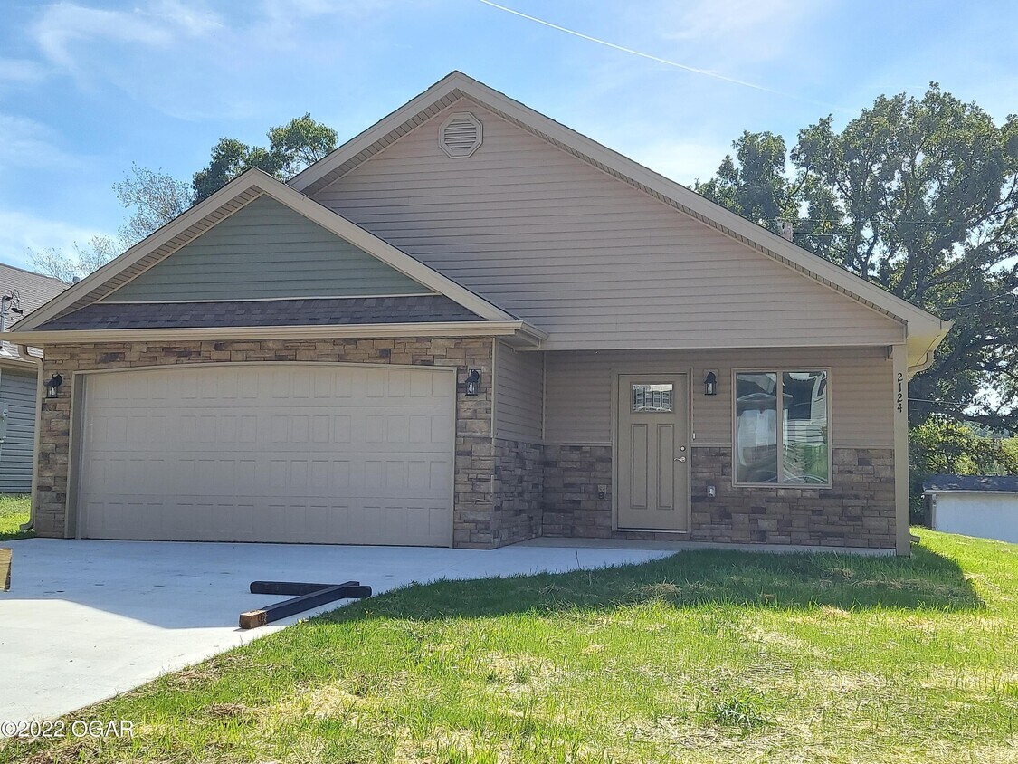 Foto principal - 2124 Nashville St