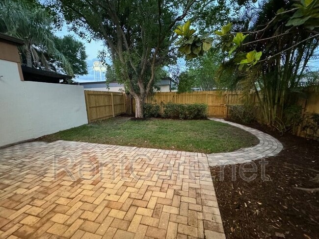 Building Photo - 2304 Inagua Way
