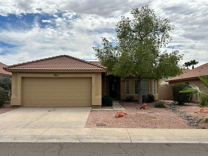 Primary Photo - Lakewood Ahwatukee