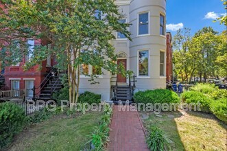 Building Photo - 901 North Carolina Ave SE