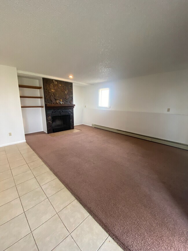 Building Photo - 1441 Sourdough Ln