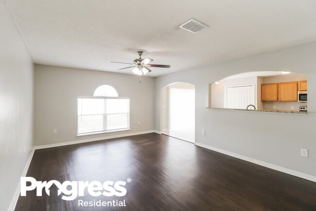 Foto del edificio - 30249 Birdhouse Dr