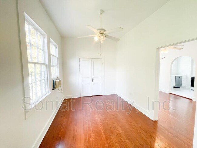 Foto del edificio - 710 Burdette St