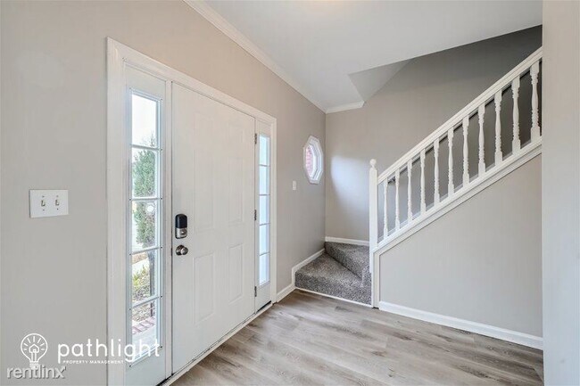 Foto del edificio - 4 br, 2.5 bath House - 790 Springrock Dr UNIT