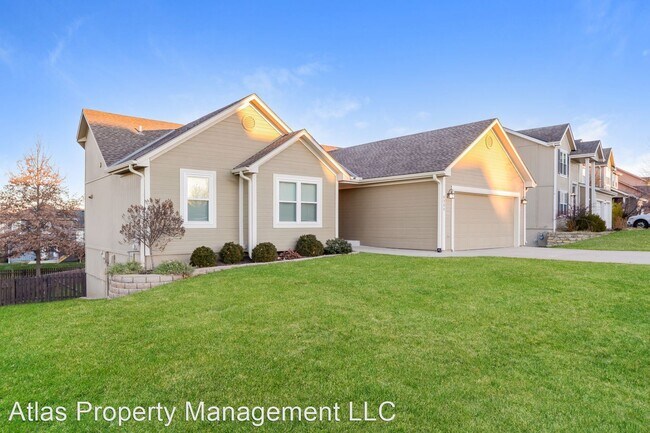 Building Photo - 4 br, 3 bath House - 8308 NE 109th Place