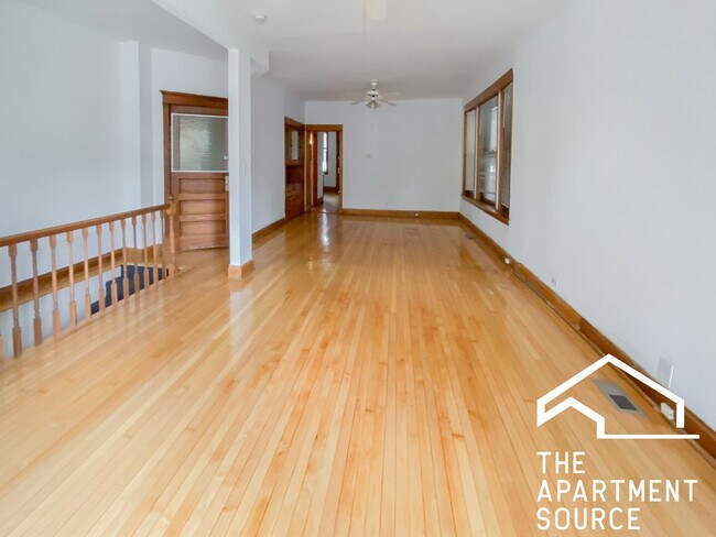 Foto del edificio - 3637 N Paulina St