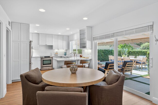 Foto del edificio - 11352 Briarwood Pl