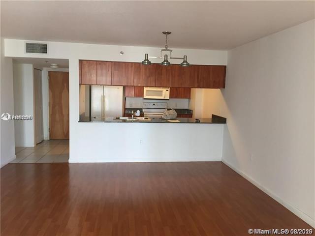 Building Photo - 1109 Brickell Ave