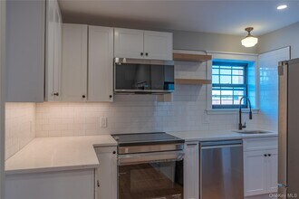 Building Photo - 85 Cannon St