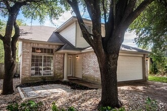 Building Photo - 9025 Vigen Cir