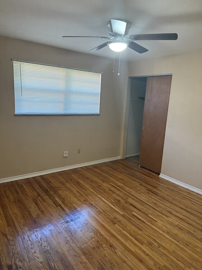 Building Photo - 9120 Tutwiler Ave