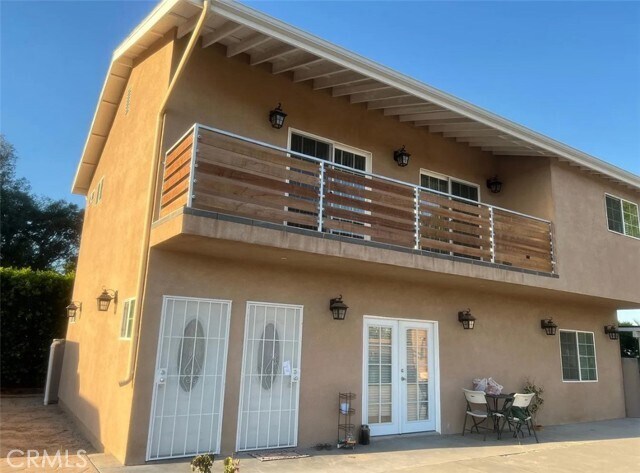 Foto principal - 10324 Eton Ave