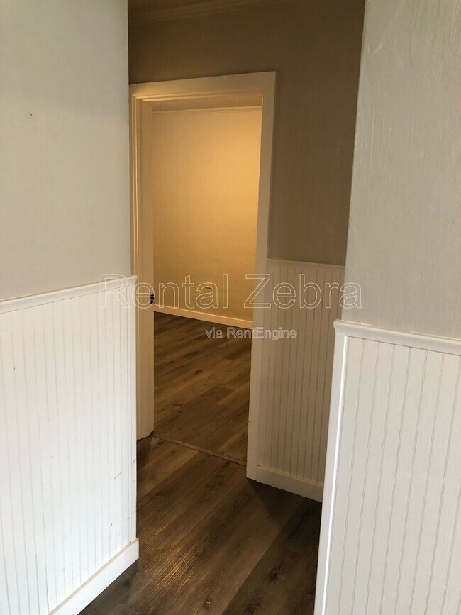 Foto del edificio - 1332 NE Del Norte Ave
