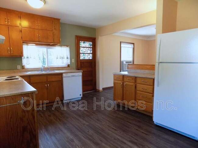 Foto del edificio - 225 3rd St E