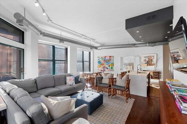 Foto del edificio - 936 W Madison St