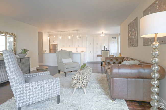 2 BR, 2 BA - Living Room - Astor House