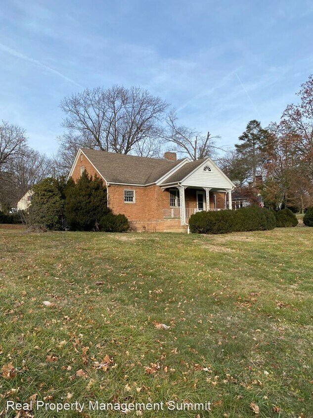 Foto principal - 5 br, 3 bath House - 785 Cherry Avenue