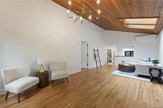 Building Photo - 31 S Rd