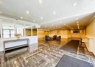 Building Photo - 27 Northill St