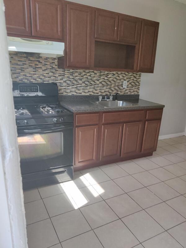 Foto del edificio - 1774 Brill St