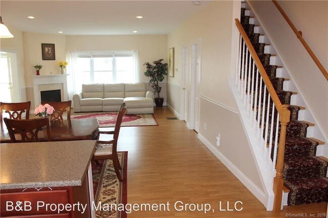 Building Photo - 3 br, 3 bath House - 3 Windermere Village Rd