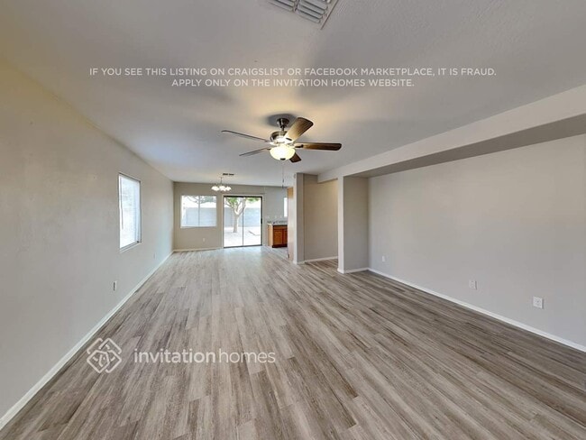 Foto del edificio - 1532 W Burgess Ln