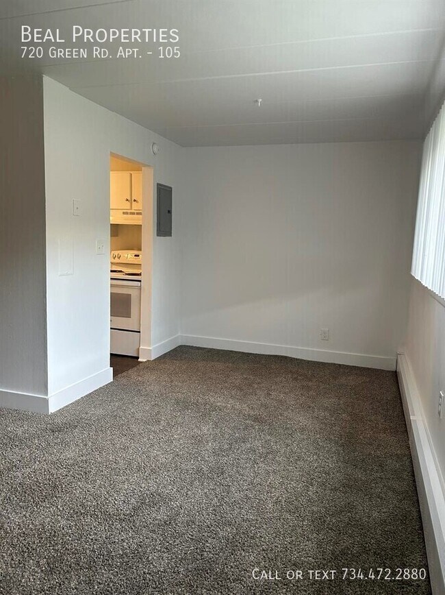 Foto del edificio - 720 Green Rd