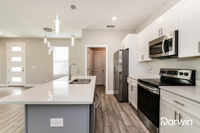 Foto del edificio - 325 Hibiscus Drive, Poinciana, FL 34759