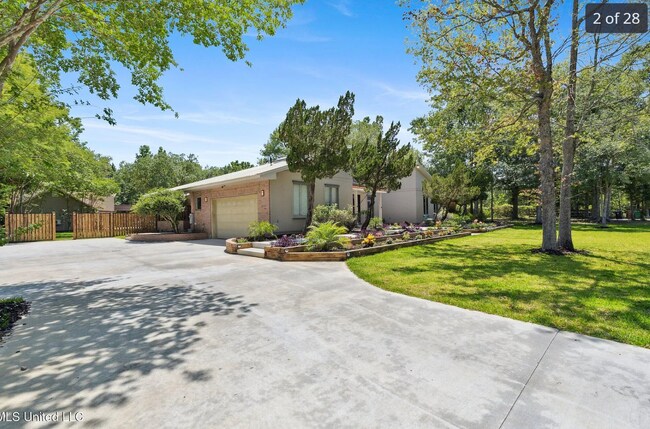 Foto del edificio - 23444 Woodland Way