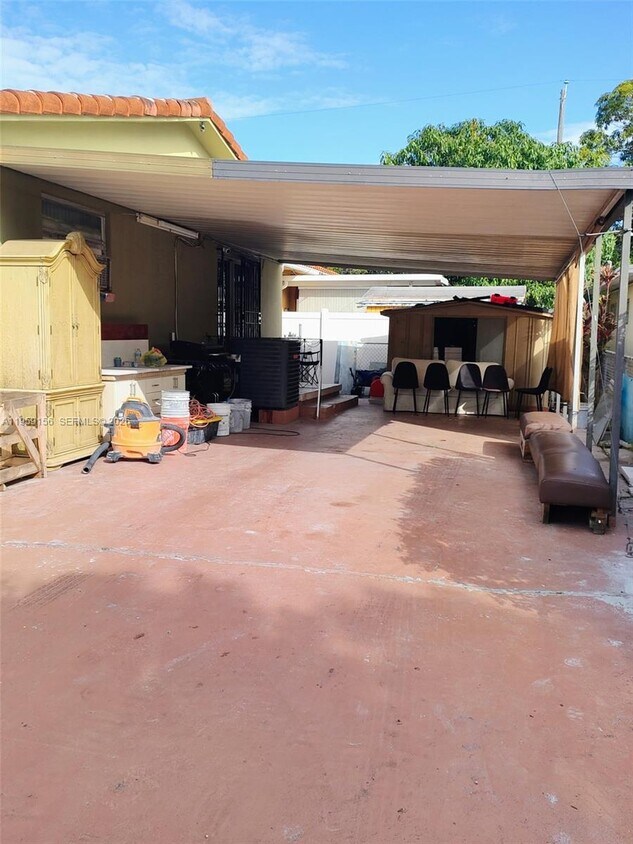 Foto del edificio - 525 SW 56th Ave