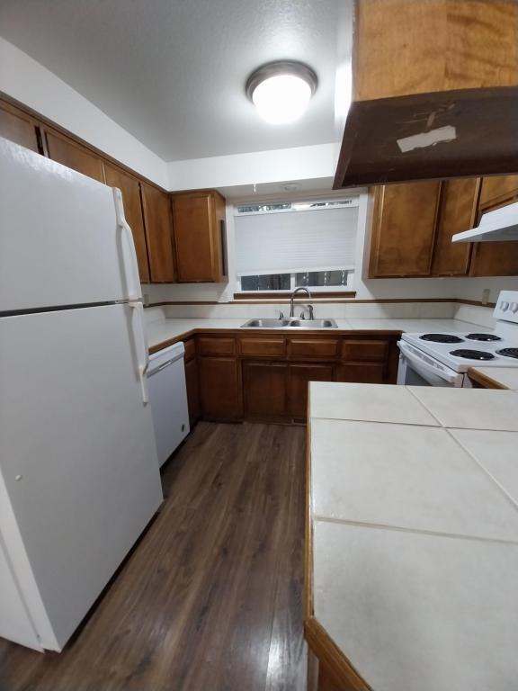 Foto del edificio - 716 NE 12th St